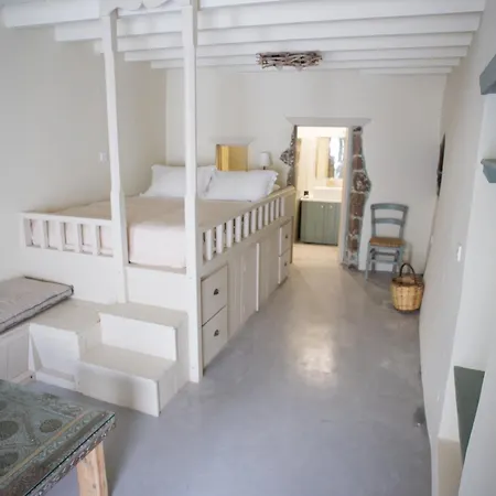 Pyrgos Stone House *