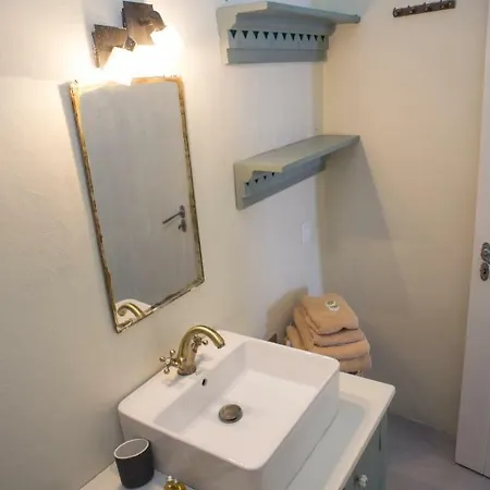 Case de vacanță Pyrgos Stone House Emporeiós