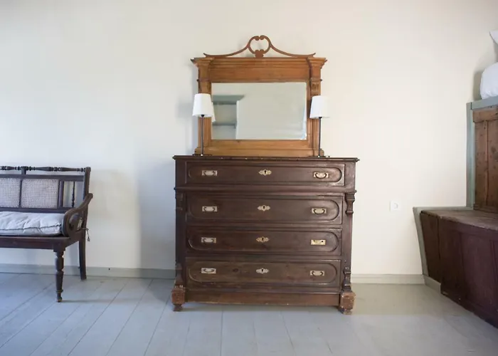 Pyrgos Stone House Tatil Evi *